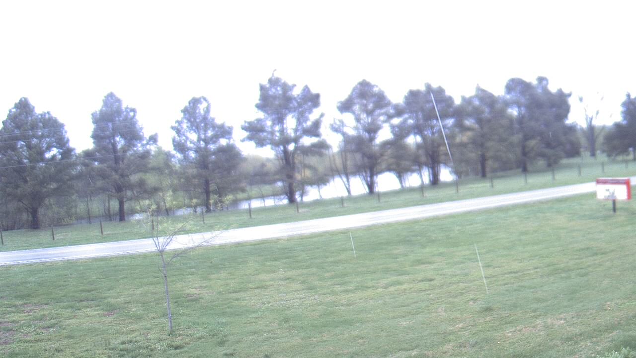 Thumbnail for current weather camera view from Lincoln ES in Pittsburg, Illinois