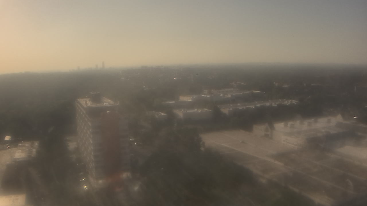 Thumbnail for current weather camera view from Plaza West Building in Little Rock, Arkansas