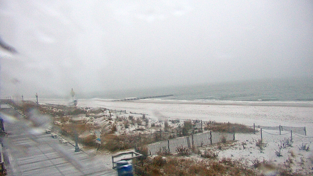 Thumbnail for current weather camera view from Boardwalk Plaza Hotel in Rehoboth Beach, Delaware