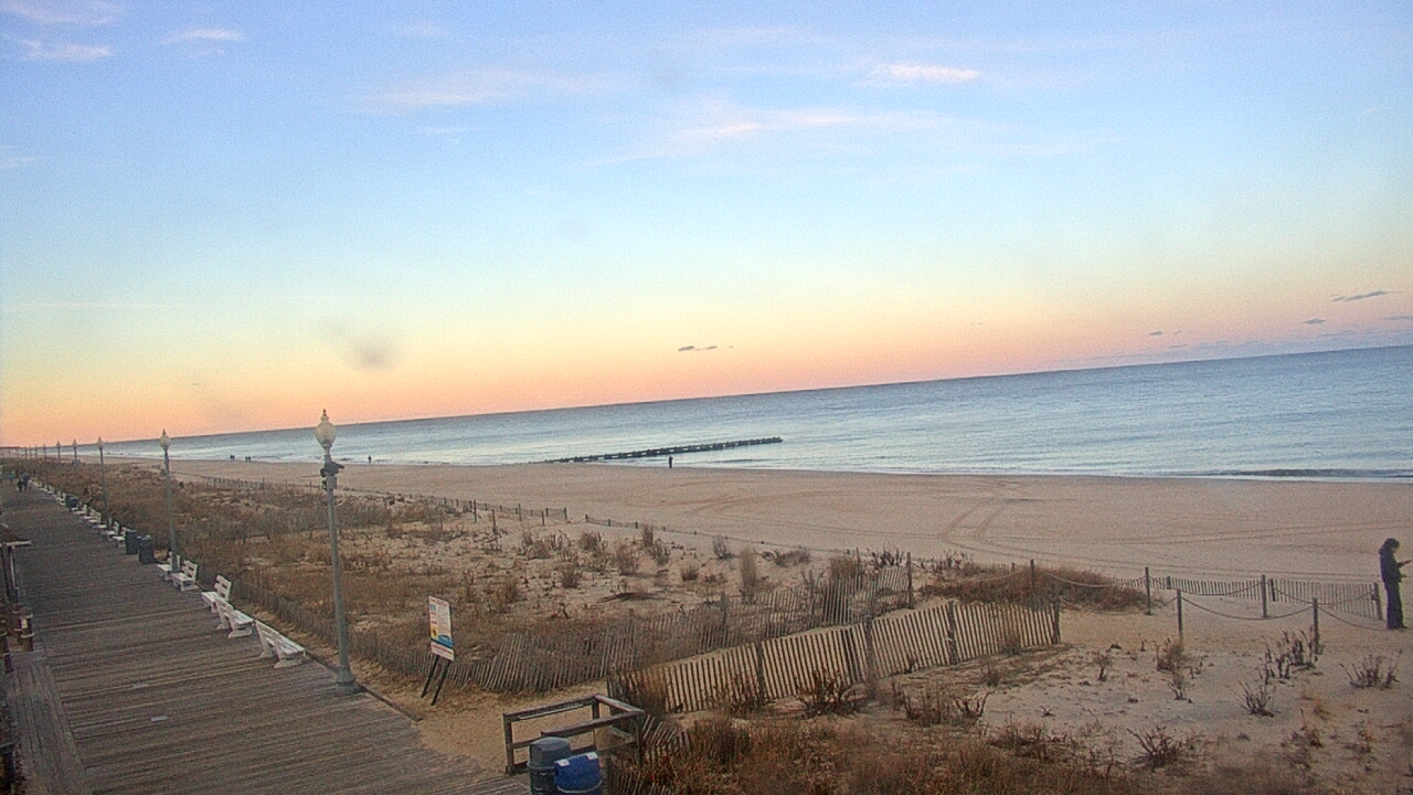 Thumbnail for current weather camera view from Boardwalk Plaza Hotel in Rehoboth Beach, Delaware