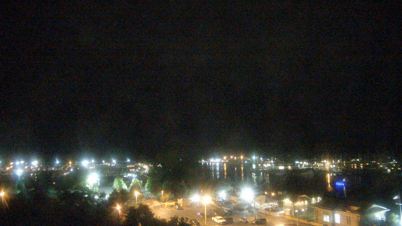 Thumbnail for current weather camera view from Charlotte-Genesee Lighthouse in Rochester, New York