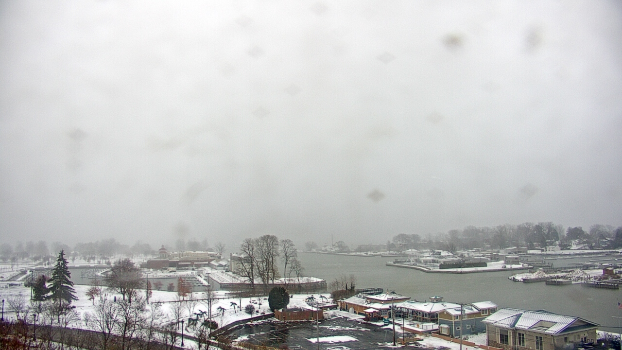 Thumbnail for current weather camera view from Charlotte-Genesee Lighthouse in Rochester, New York