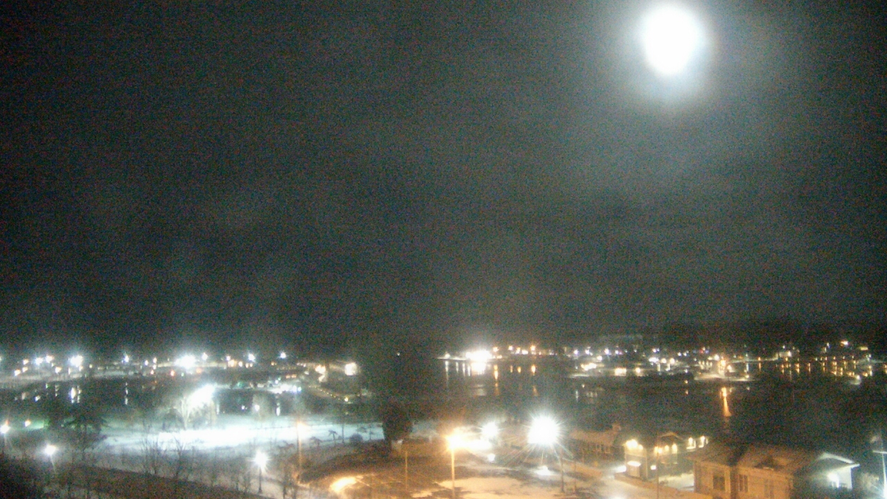 Thumbnail for current weather camera view from Charlotte-Genesee Lighthouse in Rochester, New York