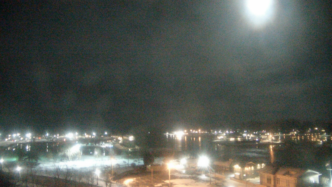 Thumbnail for current weather camera view from Charlotte-Genesee Lighthouse in Rochester, New York