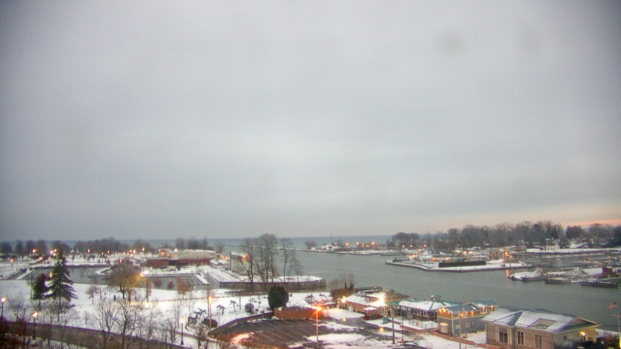 Thumbnail for current weather camera view from Charlotte-Genesee Lighthouse in Rochester, New York