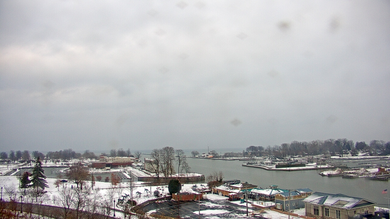 Thumbnail for current weather camera view from Charlotte-Genesee Lighthouse in Rochester, New York