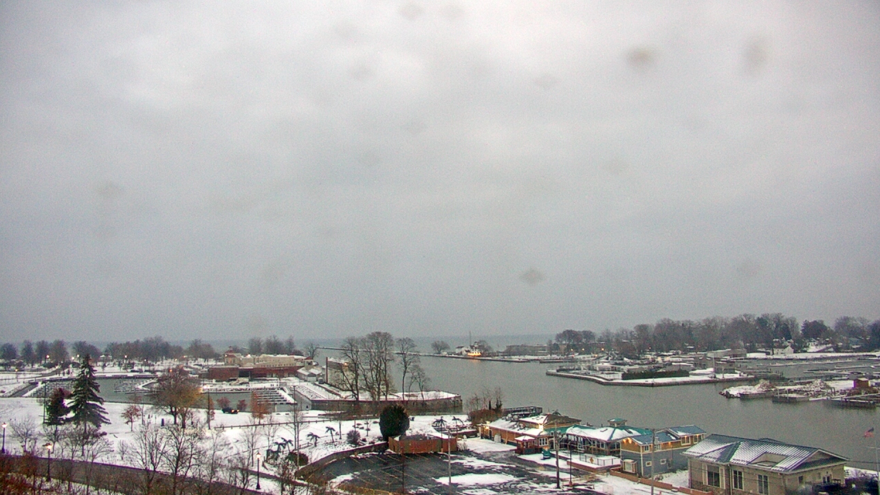 Thumbnail for current weather camera view from Charlotte-Genesee Lighthouse in Rochester, New York