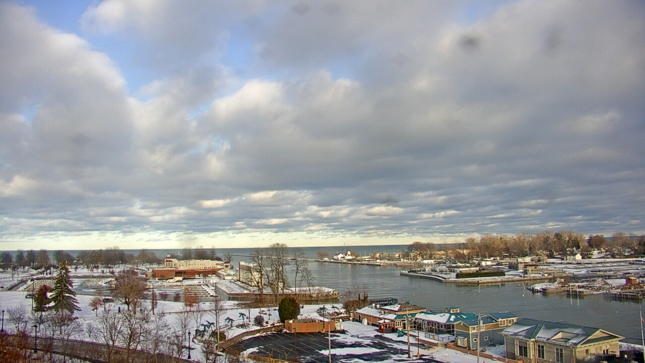 Thumbnail for current weather camera view from Charlotte-Genesee Lighthouse in Rochester, New York