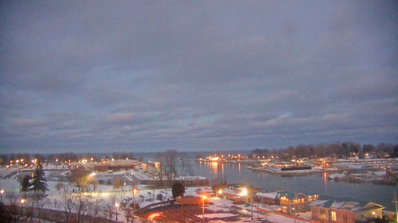 Thumbnail for current weather camera view from Charlotte-Genesee Lighthouse in Rochester, New York