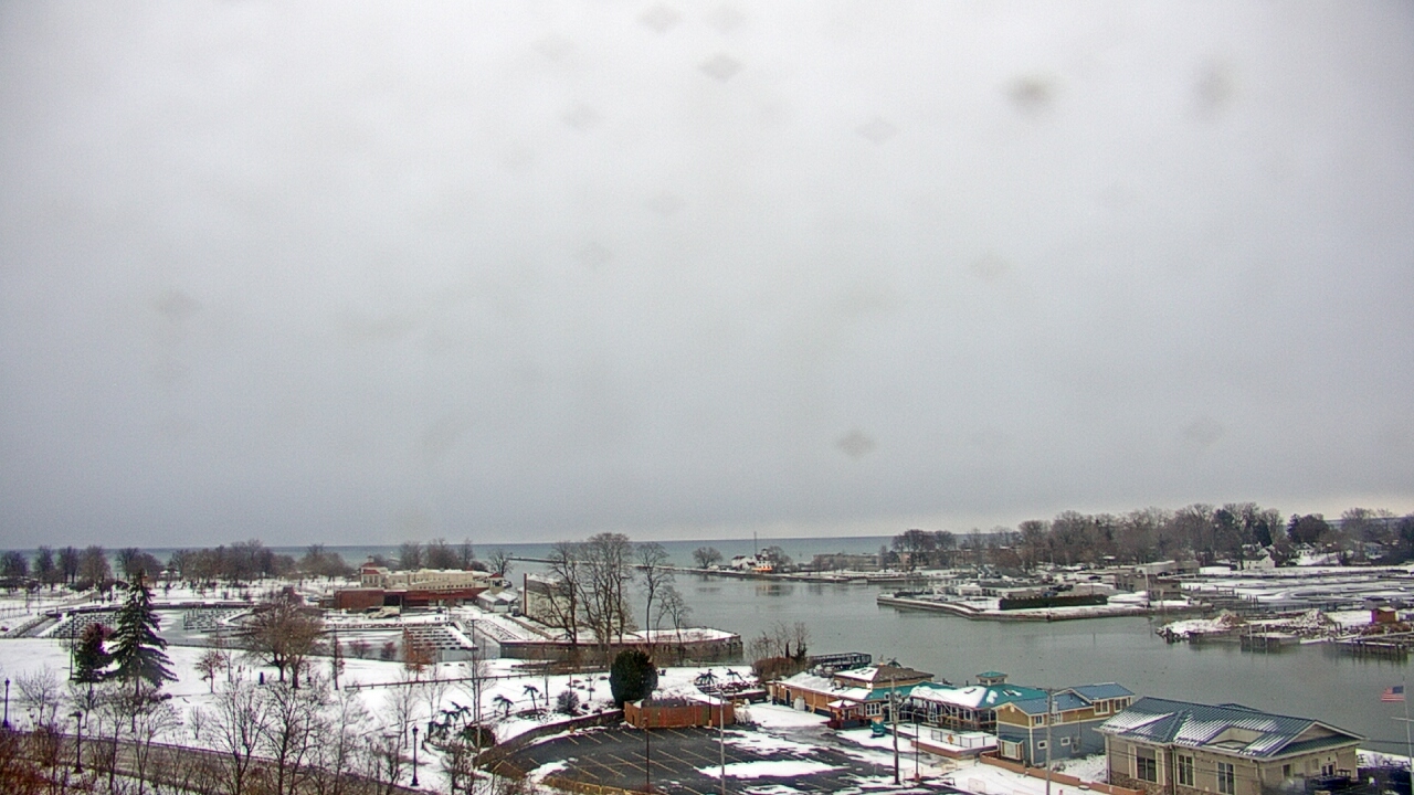 Thumbnail for current weather camera view from Charlotte-Genesee Lighthouse in Rochester, New York