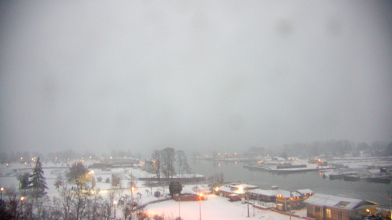 Thumbnail for current weather camera view from Charlotte-Genesee Lighthouse in Rochester, New York