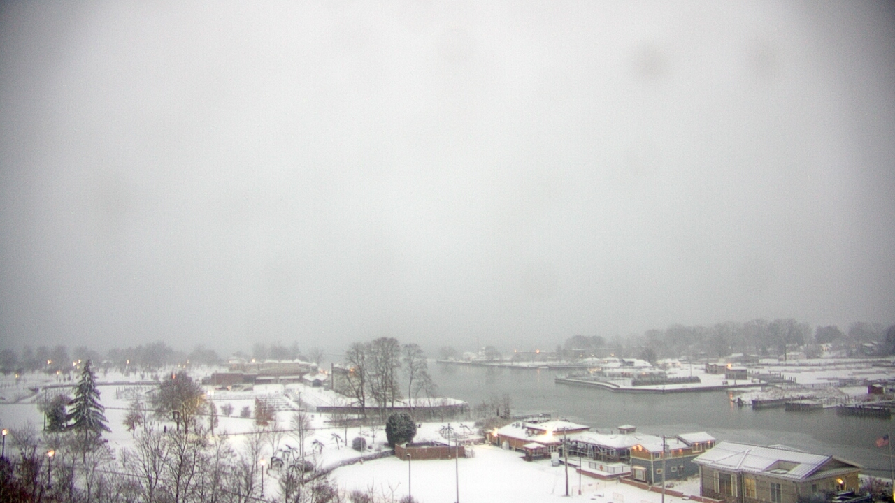 Thumbnail for current weather camera view from Charlotte-Genesee Lighthouse in Rochester, New York