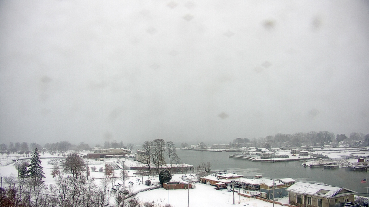 Thumbnail for current weather camera view from Charlotte-Genesee Lighthouse in Rochester, New York