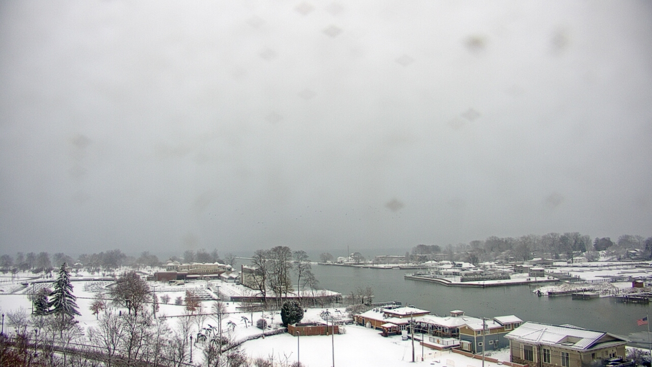 Thumbnail for current weather camera view from Charlotte-Genesee Lighthouse in Rochester, New York