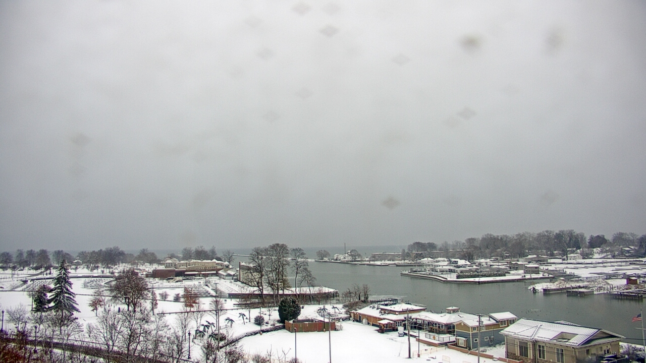 Thumbnail for current weather camera view from Charlotte-Genesee Lighthouse in Rochester, New York