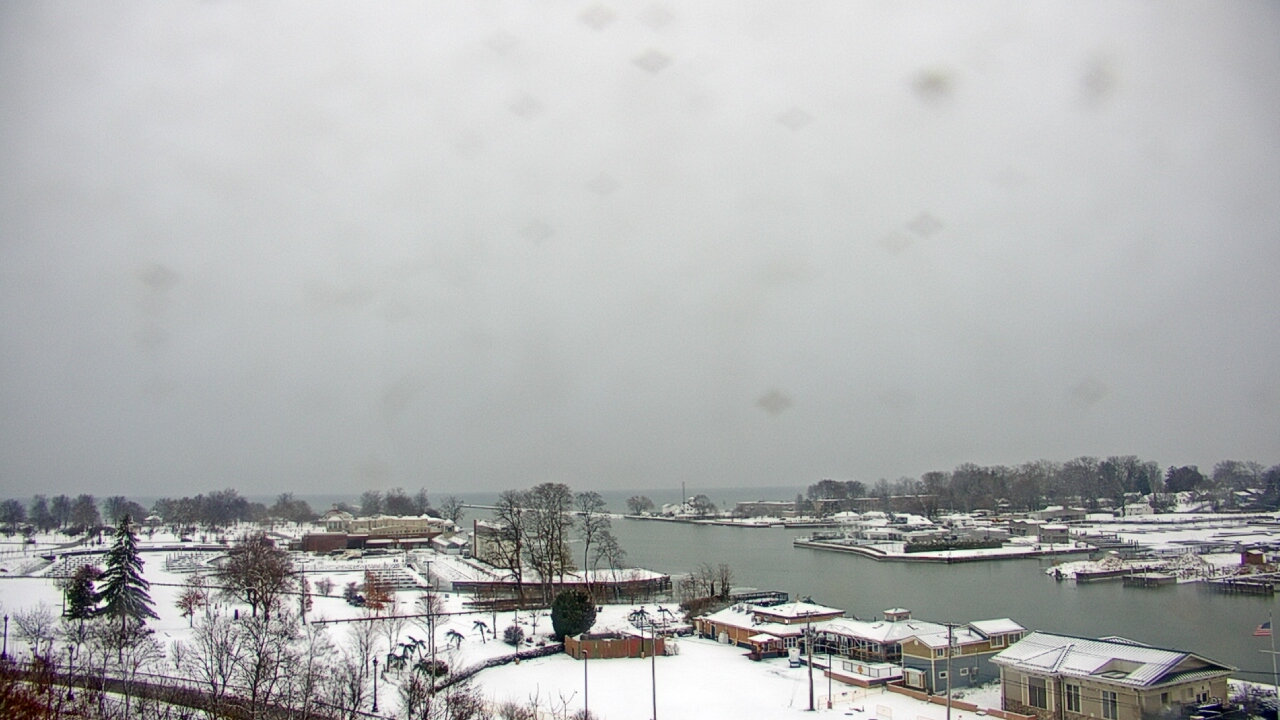 Thumbnail for current weather camera view from Charlotte-Genesee Lighthouse in Rochester, New York