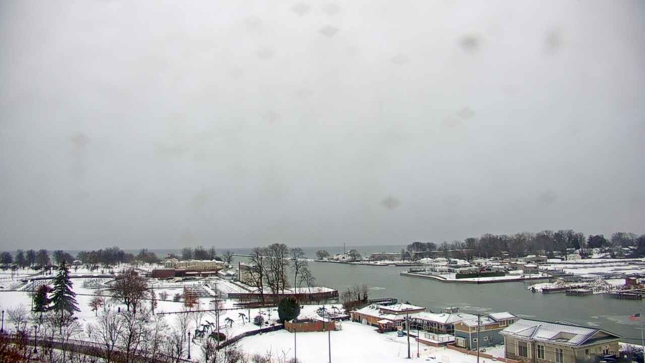 Thumbnail for current weather camera view from Charlotte-Genesee Lighthouse in Rochester, New York