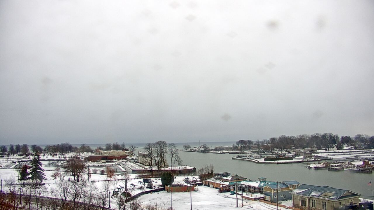Thumbnail for current weather camera view from Charlotte-Genesee Lighthouse in Rochester, New York