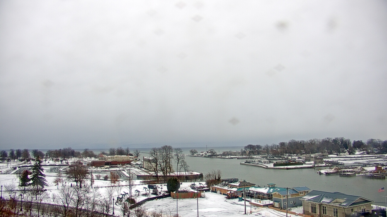 Thumbnail for current weather camera view from Charlotte-Genesee Lighthouse in Rochester, New York