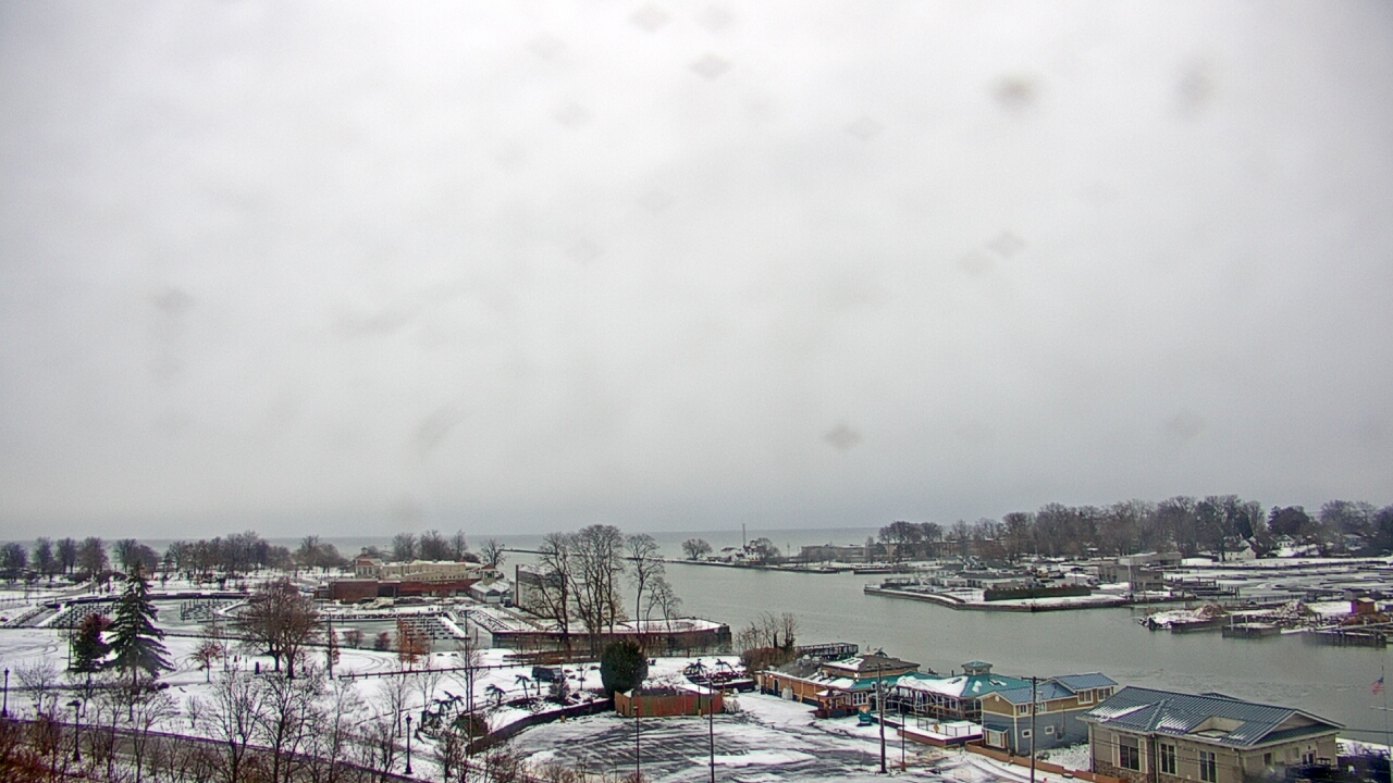 Thumbnail for current weather camera view from Charlotte-Genesee Lighthouse in Rochester, New York