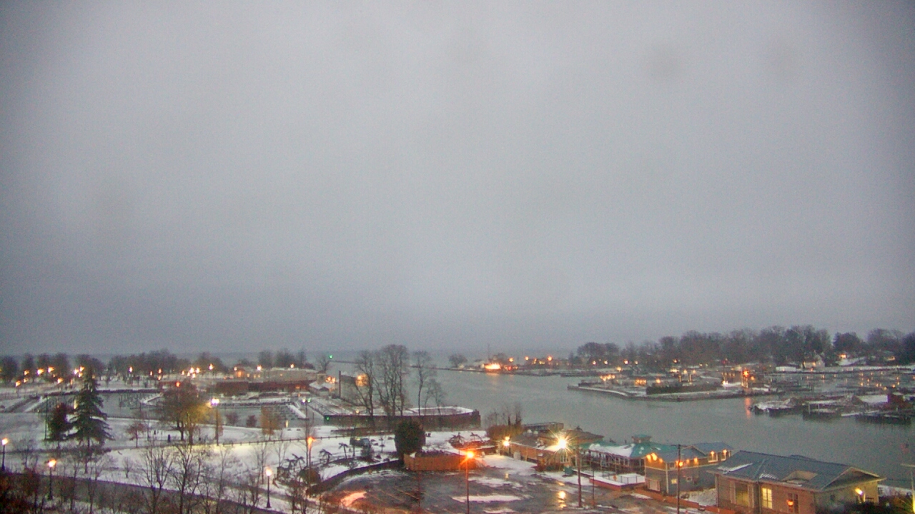 Thumbnail for current weather camera view from Charlotte-Genesee Lighthouse in Rochester, New York