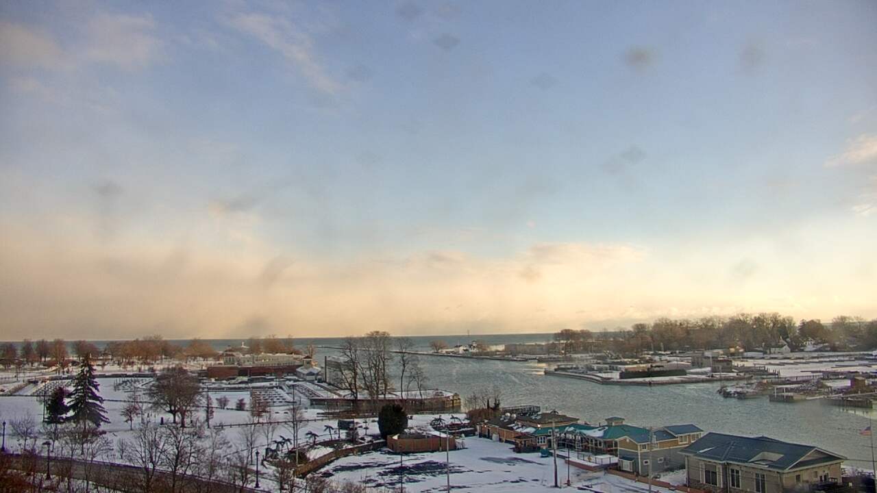 Thumbnail for current weather camera view from Charlotte-Genesee Lighthouse in Rochester, New York