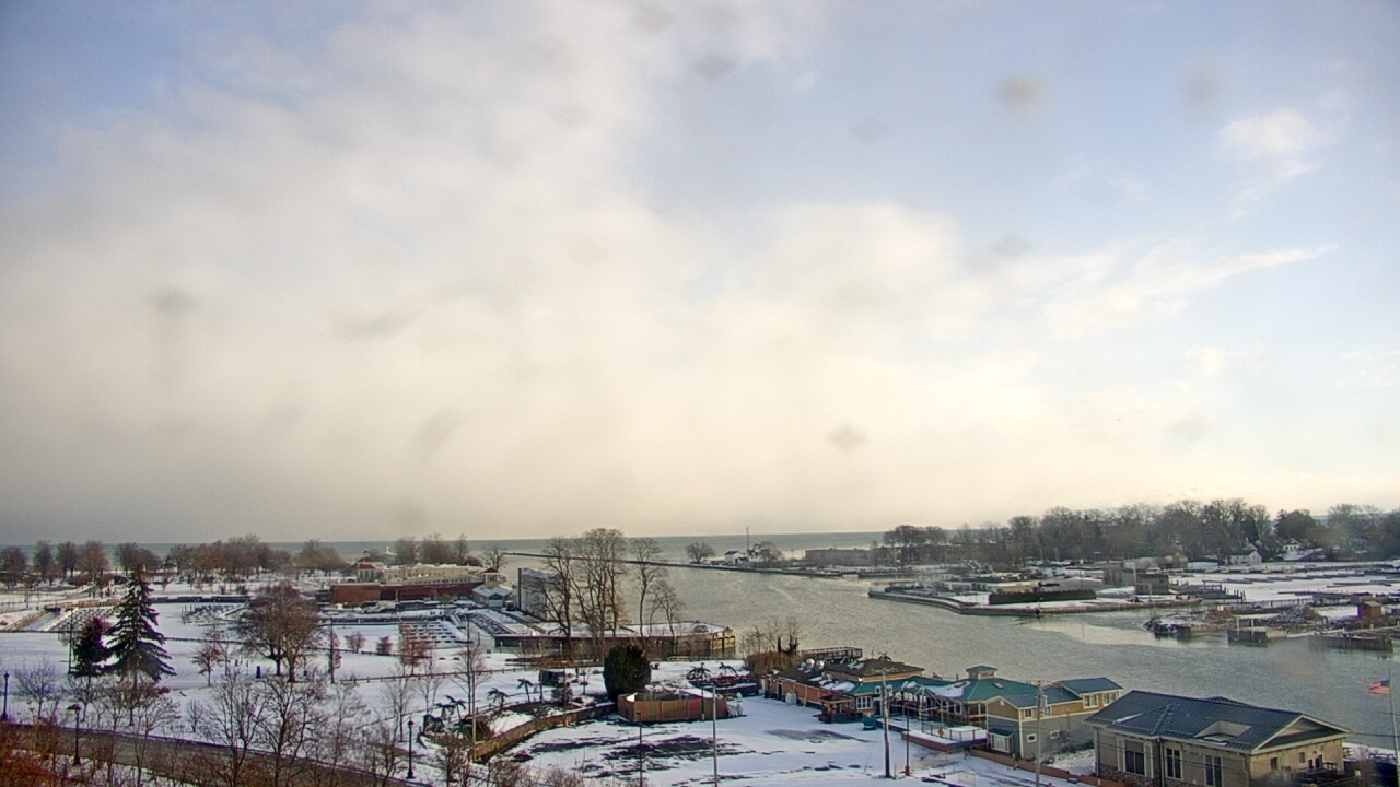 Thumbnail for current weather camera view from Charlotte-Genesee Lighthouse in Rochester, New York