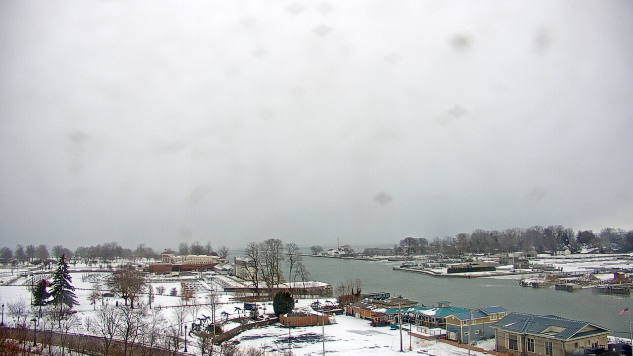 Thumbnail for current weather camera view from Charlotte-Genesee Lighthouse in Rochester, New York