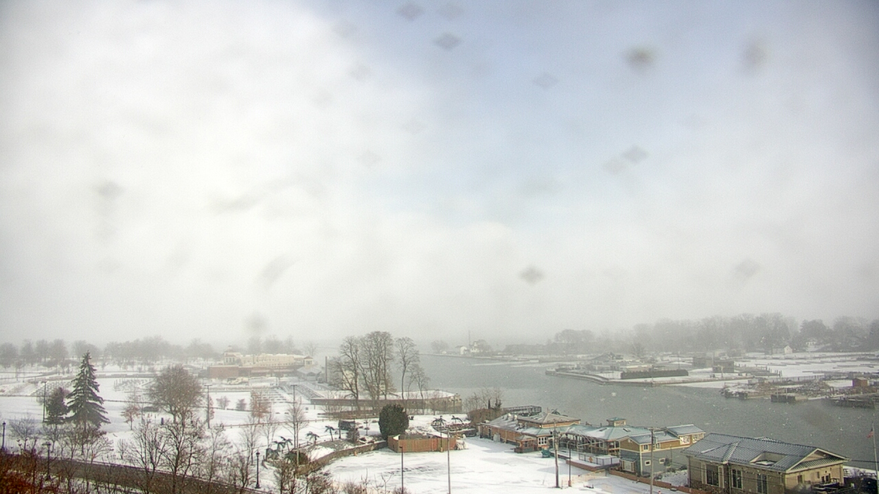 Thumbnail for current weather camera view from Charlotte-Genesee Lighthouse in Rochester, New York