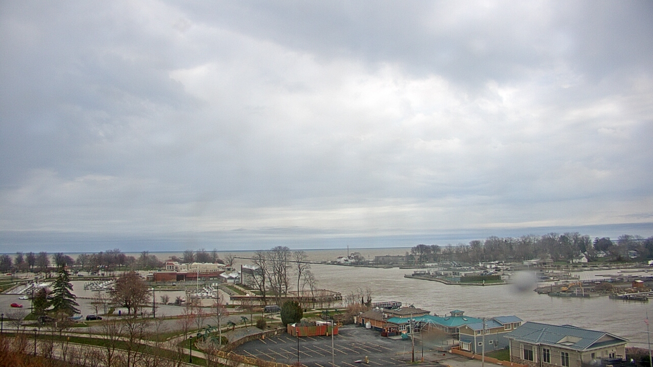 Thumbnail for current weather camera view from Charlotte-Genesee Lighthouse in Rochester, New York