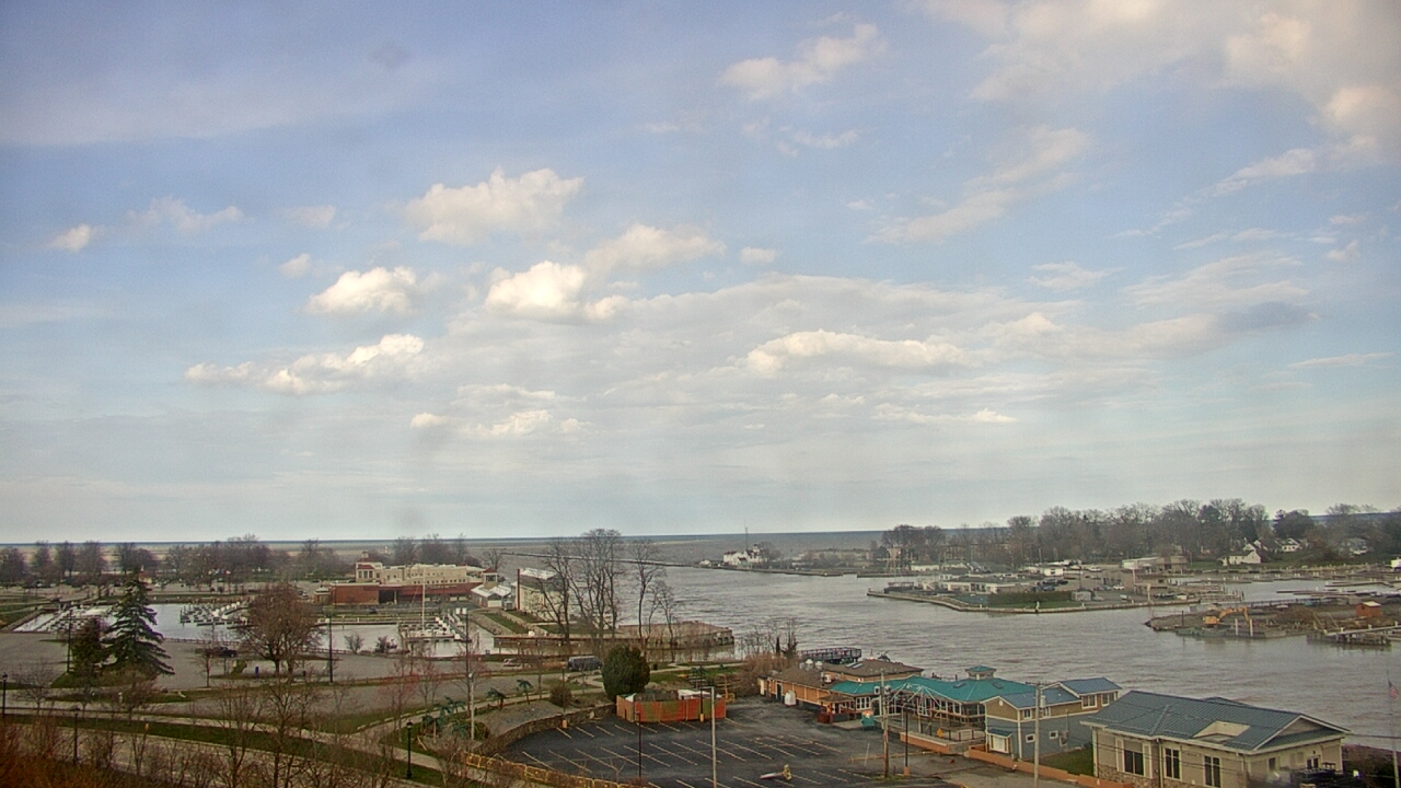 Thumbnail for current weather camera view from Charlotte-Genesee Lighthouse in Rochester, New York