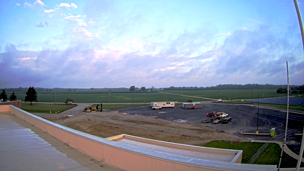 Thumbnail for current weather camera view from North Putnam MS in Bainbridge, Indiana