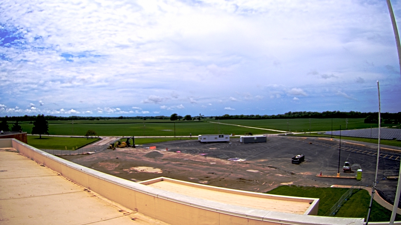 Thumbnail for current weather camera view from North Putnam MS in Bainbridge, Indiana