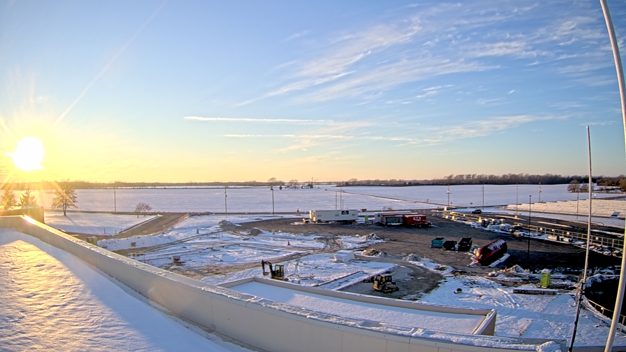 Thumbnail for current weather camera view from North Putnam MS in Bainbridge, Indiana