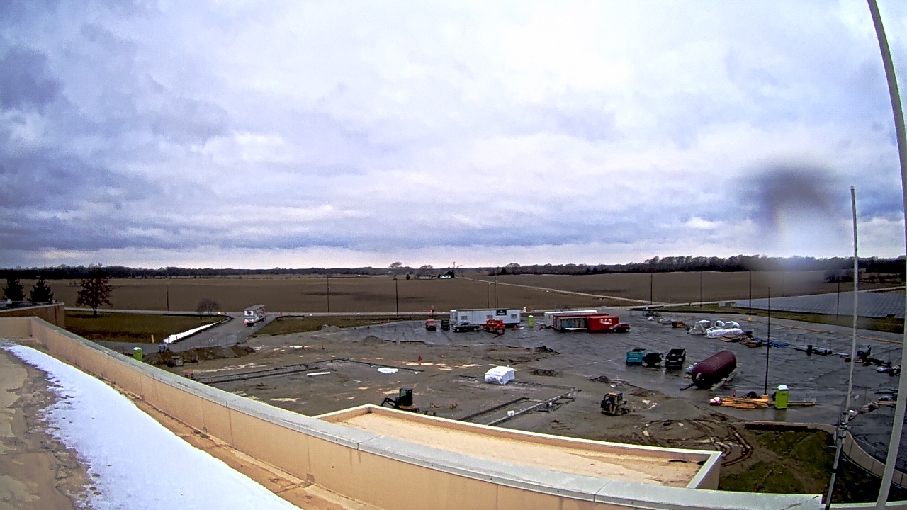 Thumbnail for current weather camera view from North Putnam MS in Bainbridge, Indiana