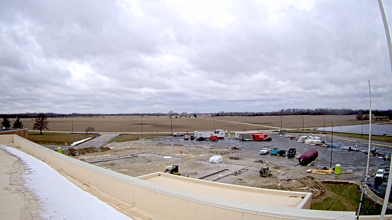 Thumbnail for current weather camera view from North Putnam MS in Bainbridge, Indiana