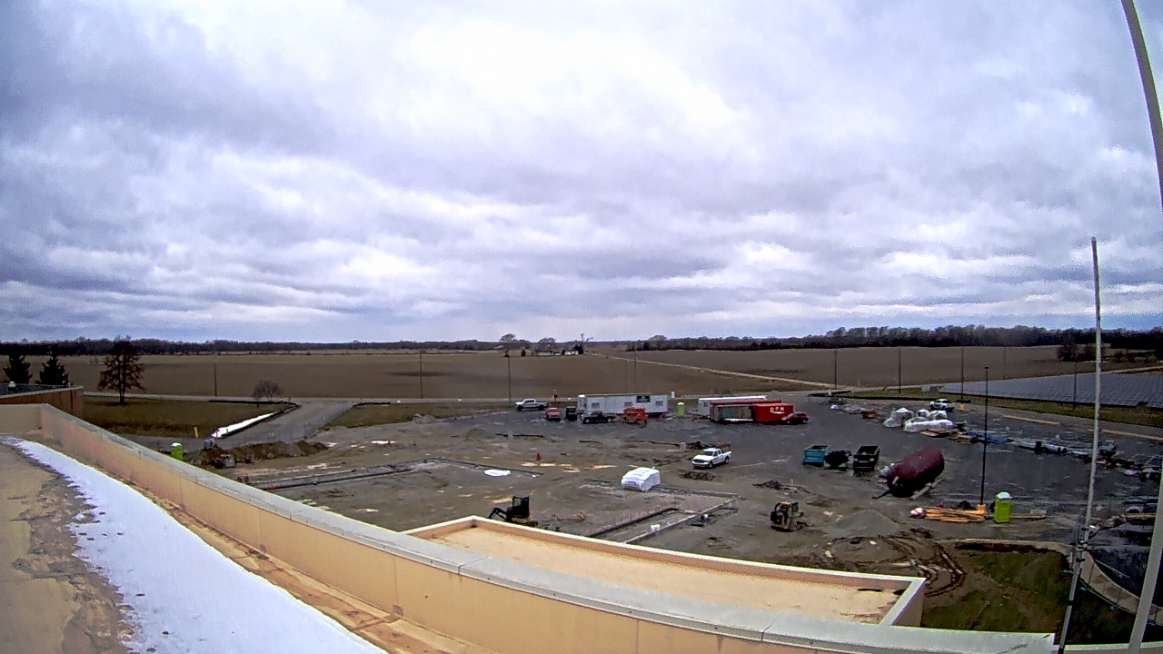 Thumbnail for current weather camera view from North Putnam MS in Bainbridge, Indiana