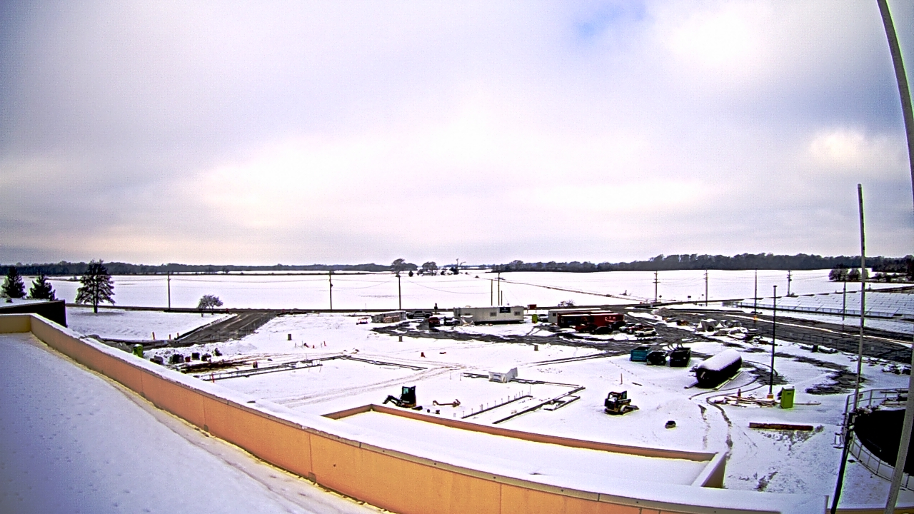 Thumbnail for current weather camera view from North Putnam MS in Bainbridge, Indiana