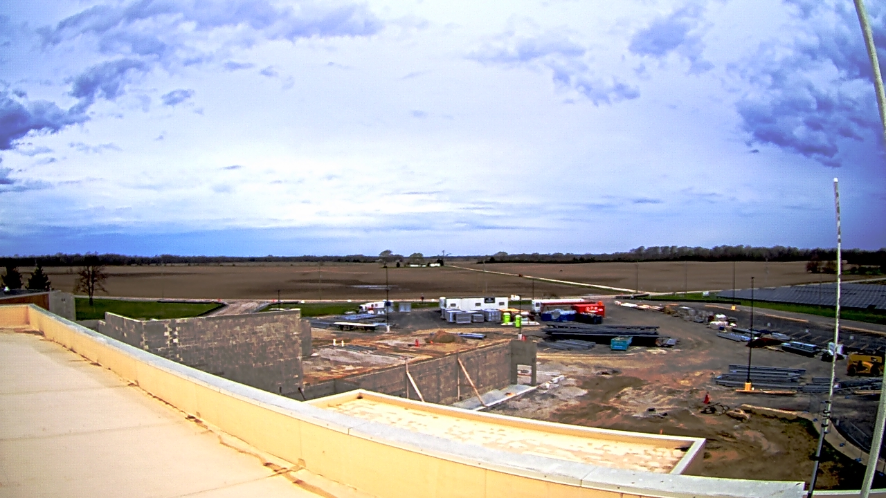 Thumbnail for current weather camera view from North Putnam MS in Bainbridge, Indiana