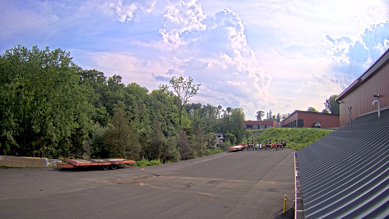 Thumbnail for current weather camera view from Old Nyack Turnpike in Spring Valley, New York