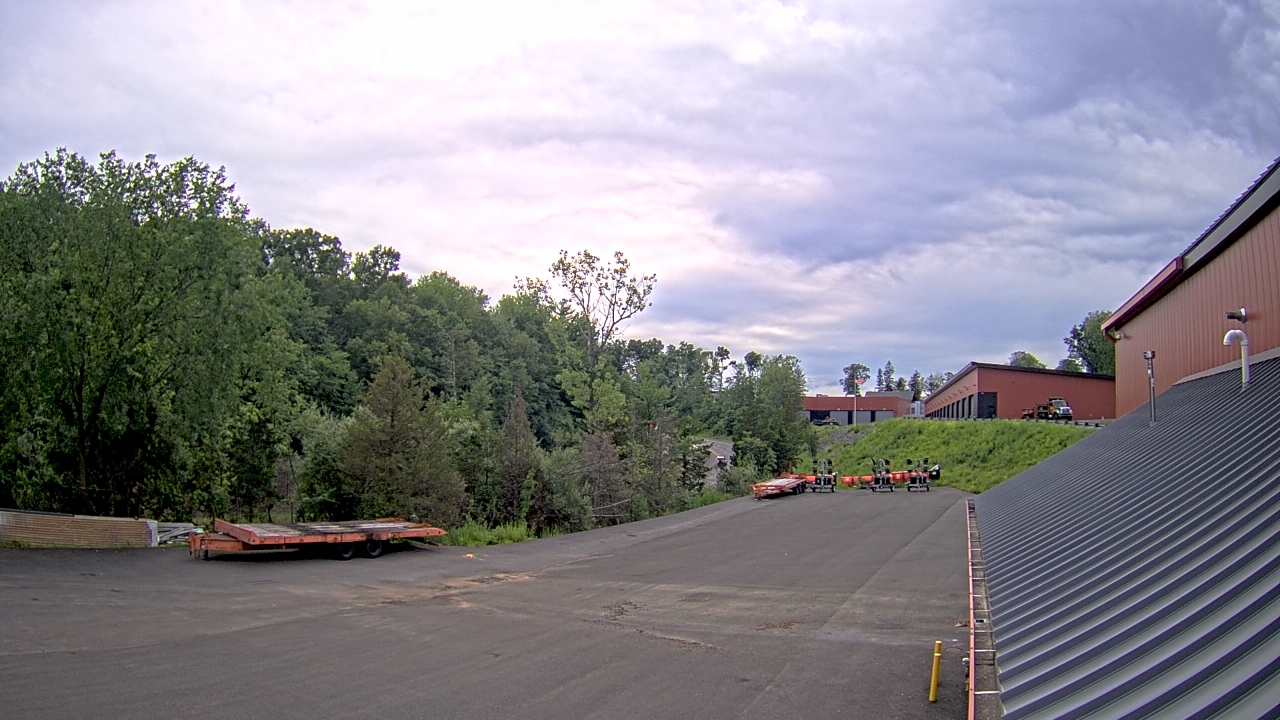 Thumbnail for current weather camera view from Old Nyack Turnpike in Spring Valley, New York