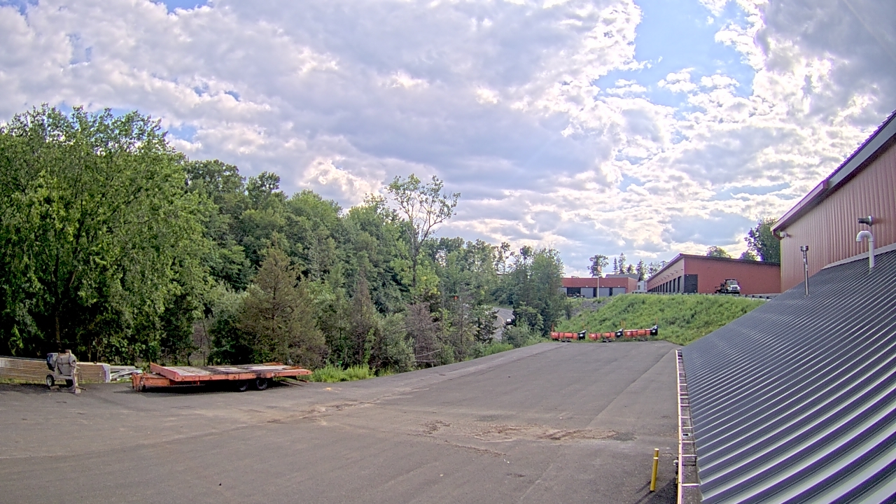 Thumbnail for current weather camera view from Old Nyack Turnpike in Spring Valley, New York