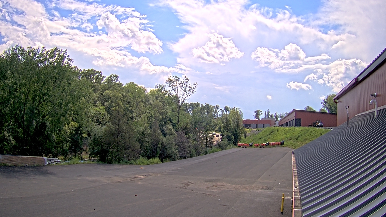 Thumbnail for current weather camera view from Old Nyack Turnpike in Spring Valley, New York