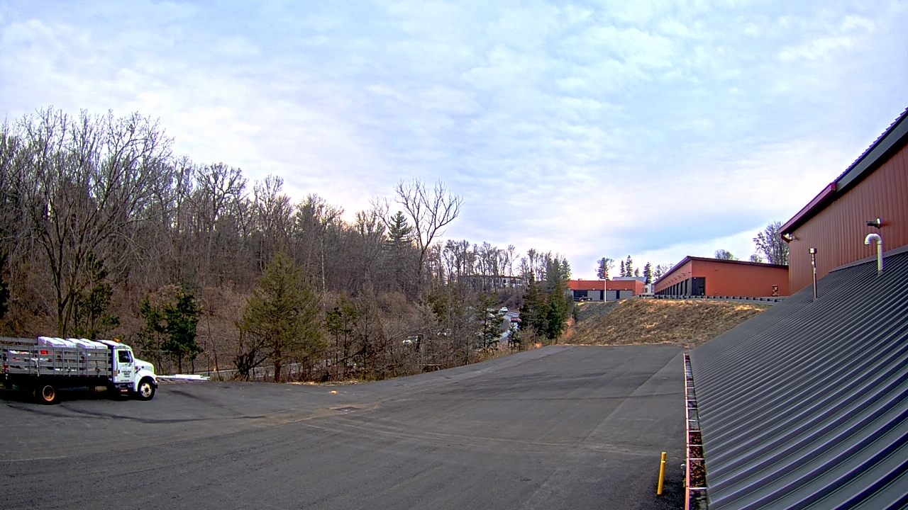 Thumbnail for current weather camera view from Rockland County Highway Garage in Nanuet, New York