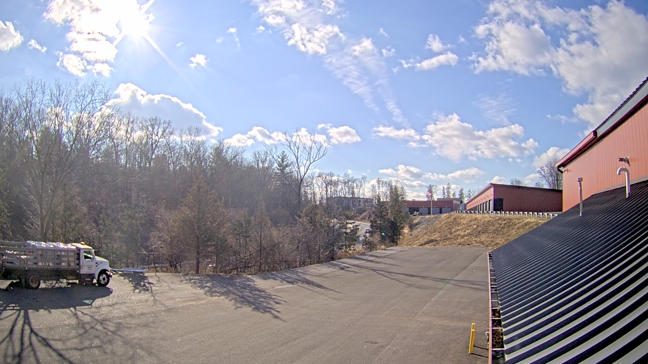 Thumbnail for current weather camera view from Rockland County Highway Garage in Nanuet, New York