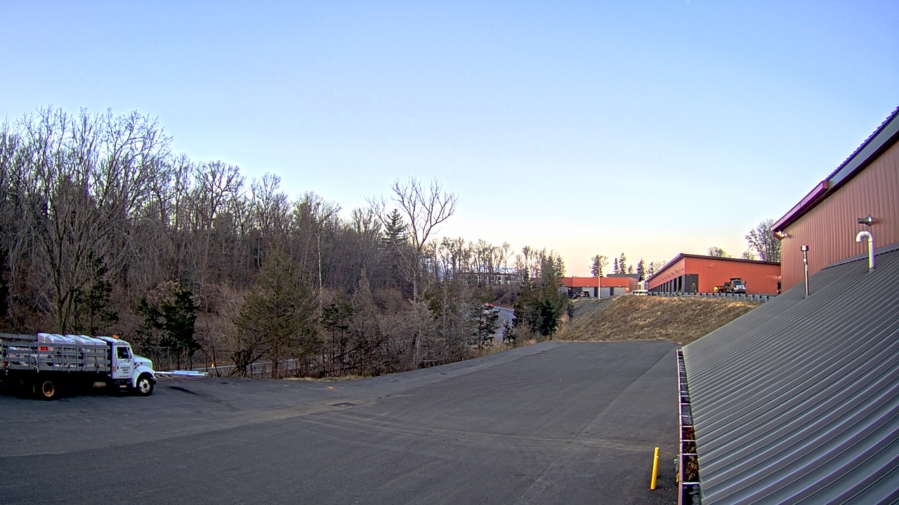 Thumbnail for current weather camera view from Rockland County Highway Garage in Nanuet, New York