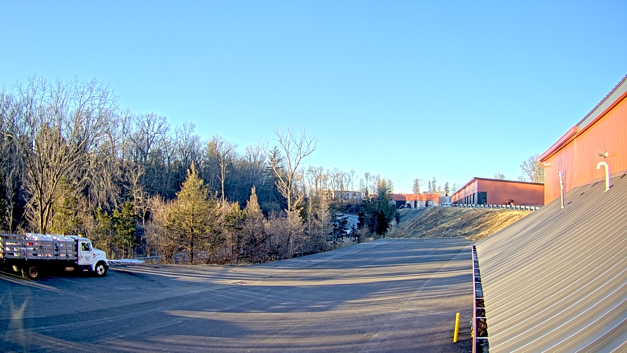 Thumbnail for current weather camera view from Rockland County Highway Garage in Nanuet, New York