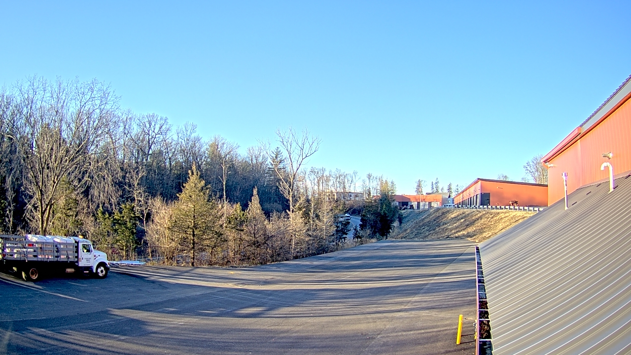 Thumbnail for current weather camera view from Rockland County Highway Garage in Nanuet, New York