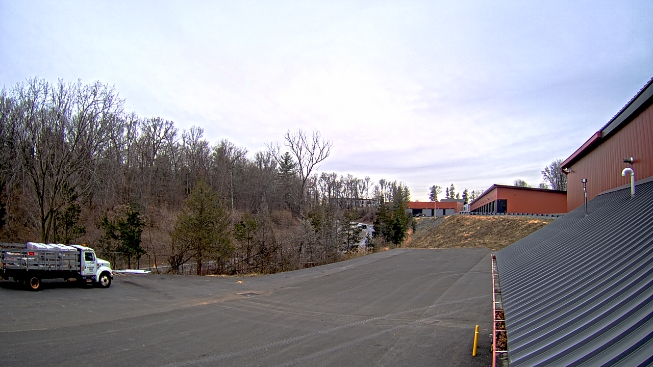 Thumbnail for current weather camera view from Rockland County Highway Garage in Nanuet, New York