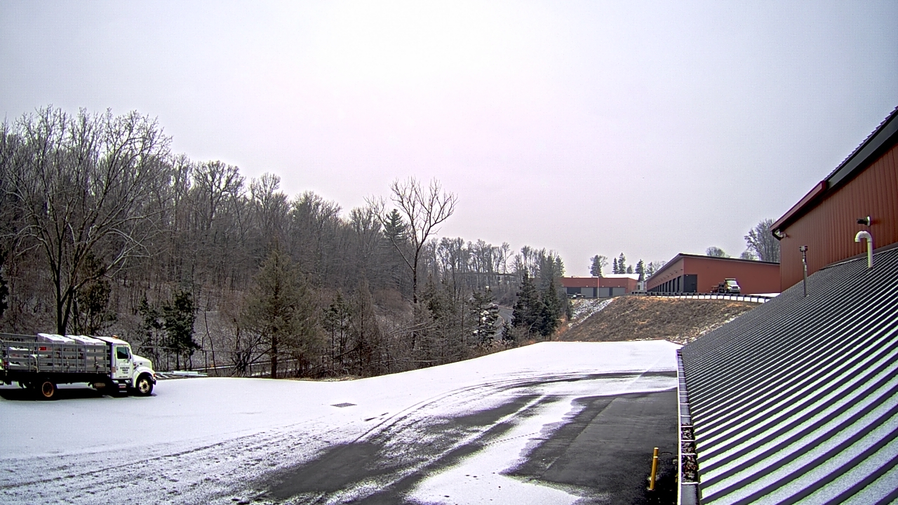 Thumbnail for current weather camera view from Rockland County Highway Garage in Nanuet, New York